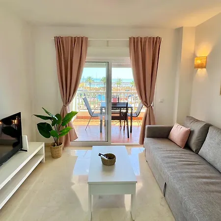 דירה El Paraiso Beachfront פואנגירולה